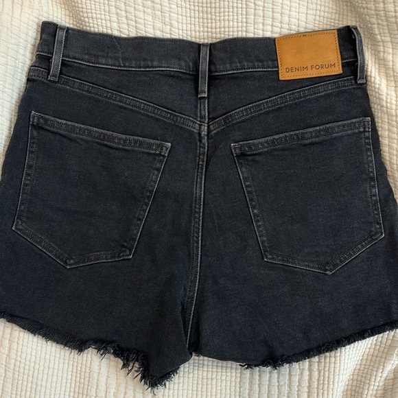 Like New Denim Forum Arlo Shorts - Picture 3 of 3